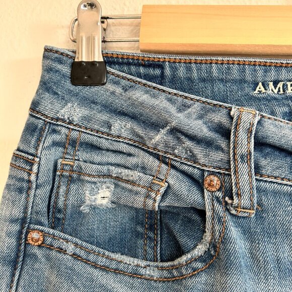 American Eagle Jeans Tomgirl Button Fly Destroyed Raw Hem Grunge - Picture 7 of 15